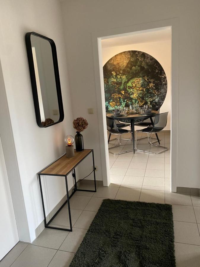 Bostel 1 - Modernes Dachgeschoss-Studio In Duisburg Meiderich, 4,7 Km Hbf, U-Bahn 250M, Flughafen Duesseldorf 28 Km, Landschaftspark 2,9 Km, 5 Gehminuten Von Herzklinik Entfernt Exterior foto